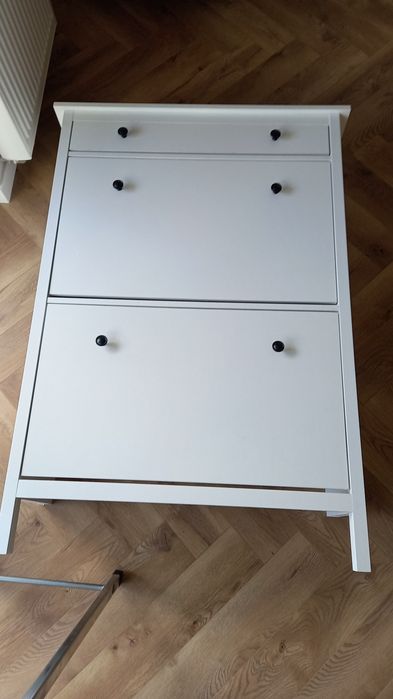 Szafka na buty beliani