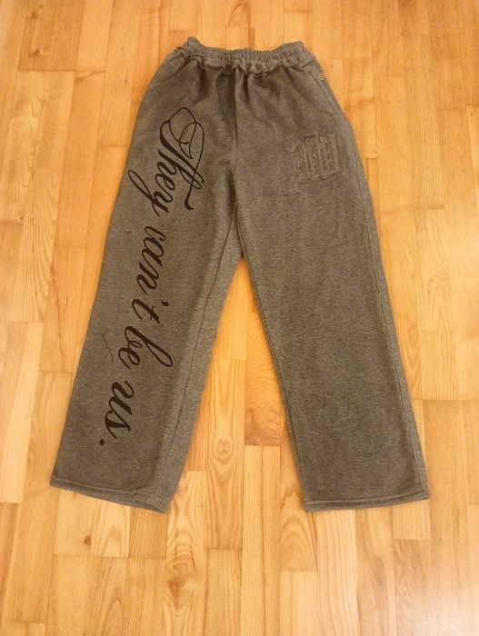 Y2K distressed dresy