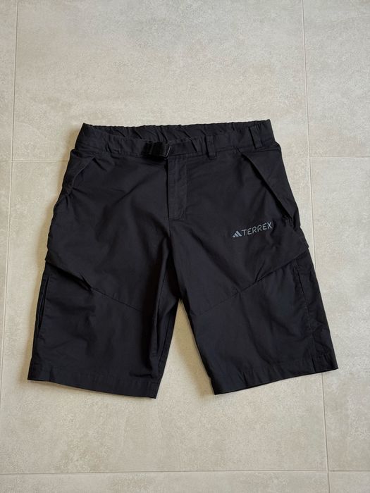 Шорти Adidas Terrex розмір S