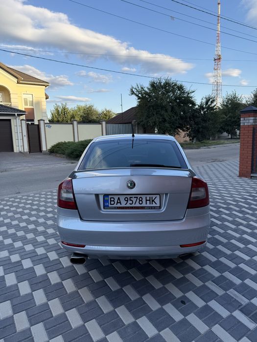 Продам шкода октавия 1.8