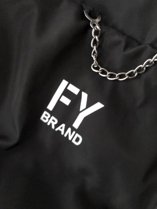 Жилетка женская ,