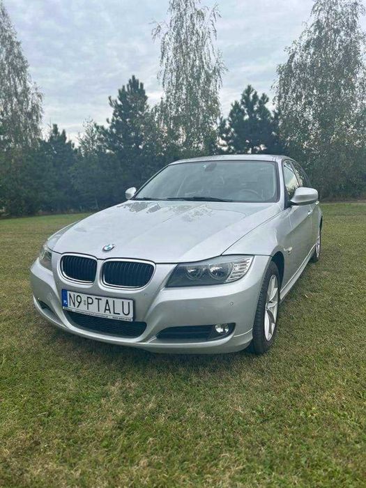 BMW Serii 320D E90  xDrive, automat