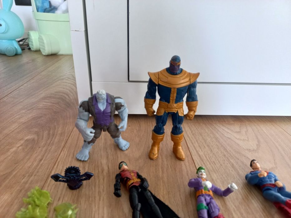 Figurki marvel avengers mix
