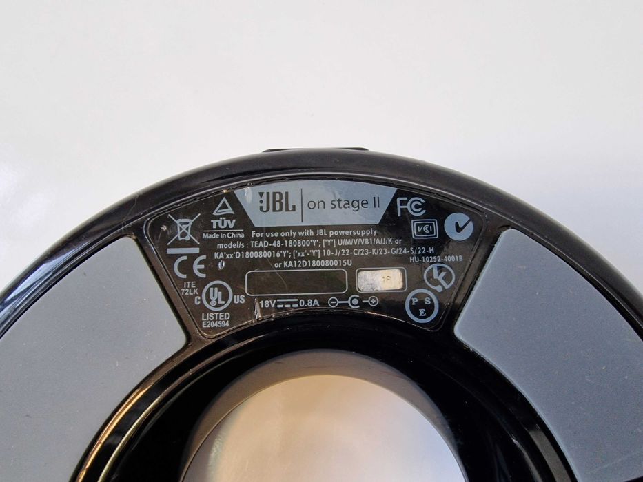 JBL On Stage II - stacja dokująca z głośnikiem do iPod iPhone