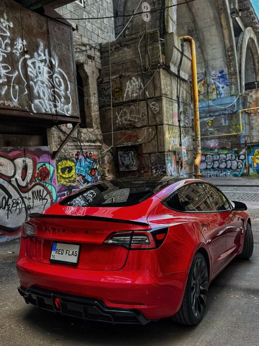 Tesla Mode 3 Perfomance 2022