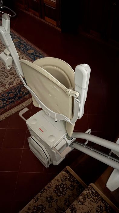 Cadeira elevatória para escadas