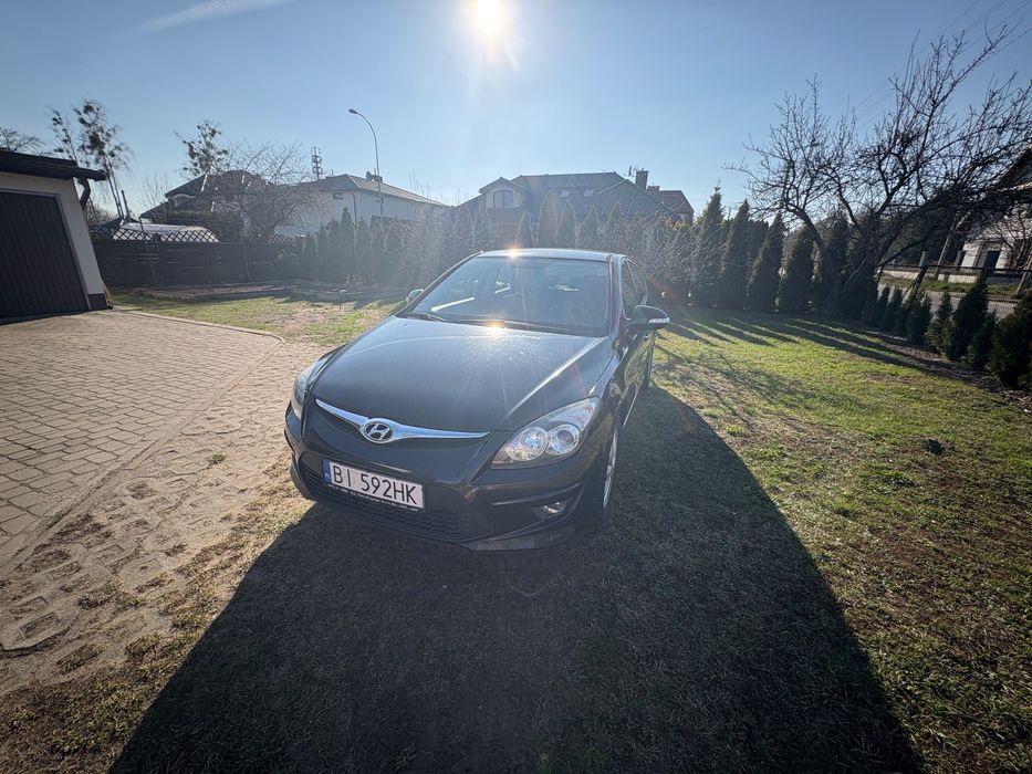 Hyundai I30 Hyundai i30, bogate wyposażenie