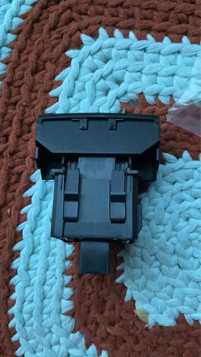 Кнопка ручника Peugeot 3008 5008 Citroen C4 Picasso DS4 вантажів