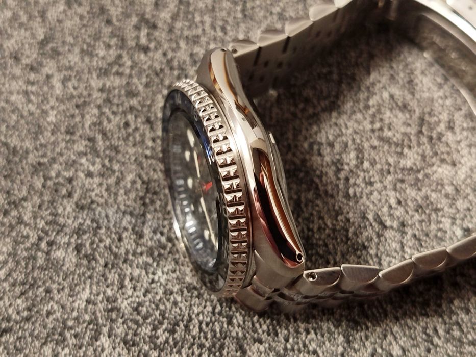 б.в. царапка на склі Seiko 5 SSK003 GMT механіка 4R34 годинник