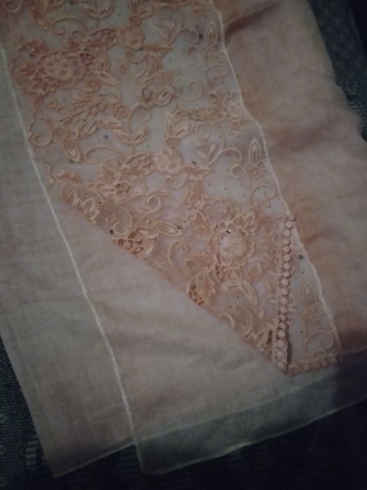 Ажурний жіночий шарфик