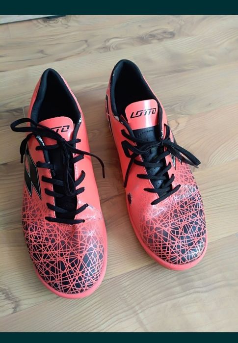 Buty halówki Lotto 40,5 sportowe