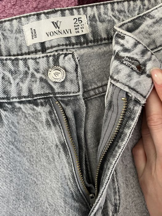 Джинси жіночі світло сірі