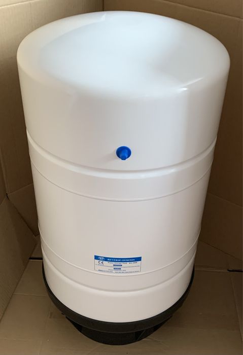 Накопичувальний бак RO-2000 для систем зворотньго осмосу.