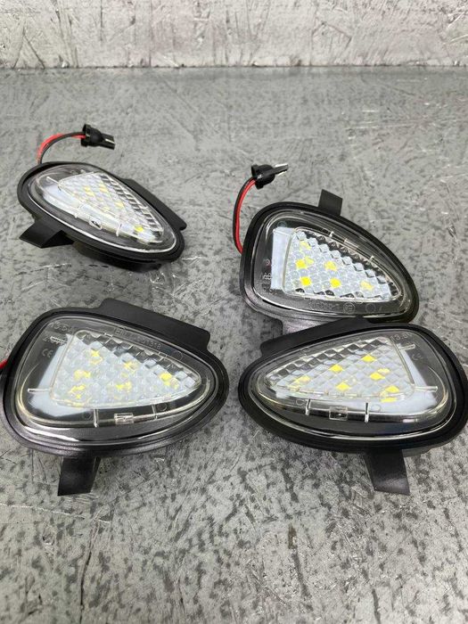 Підсвітка дзеркала LED Volkswagen Golf 6 / Touran 2