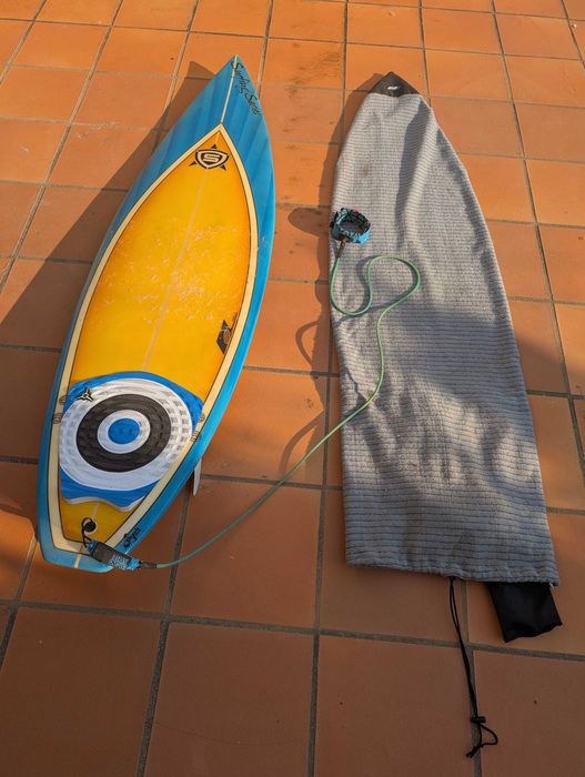 Prancha de Surf 6'22" (188 cm) "Surfing Series", Shaper Railton Lemos Design + board sock + leas Island Style