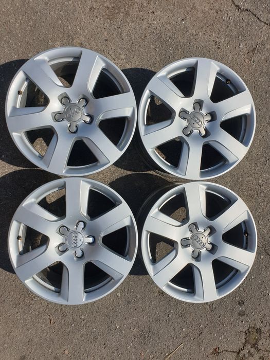 Продам комплект оригинальних легкосплавних дисків AUDI R17 5x112