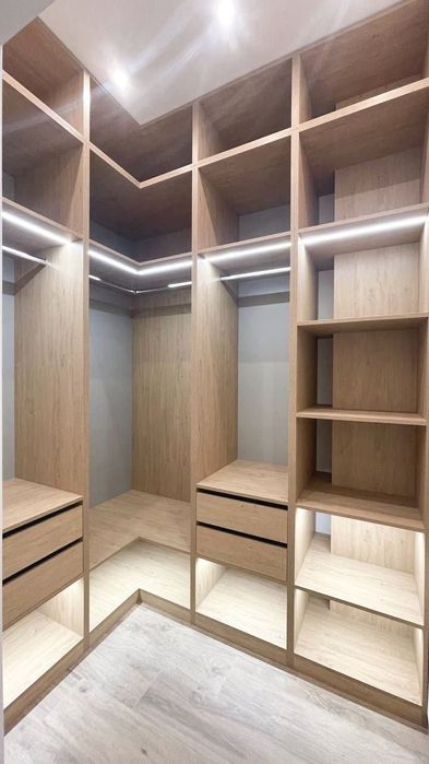 2к ЖК Comfort City,  Подолинского 31, небольшая собачка обсуждается