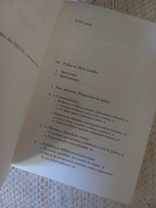 Mulheres nas Forças Armadas Portuguesas por Helena Carreira