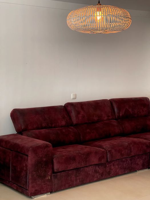 Sofá cama 3 lugares pele verdadeira bordeaux c/ 2 bancos incluídos