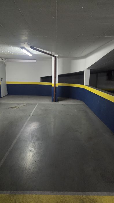 Alugo lugar de Garagem/total segurança