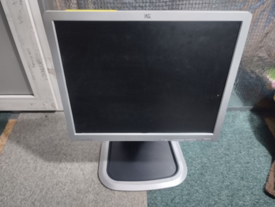 Монітор HP діагональ 19