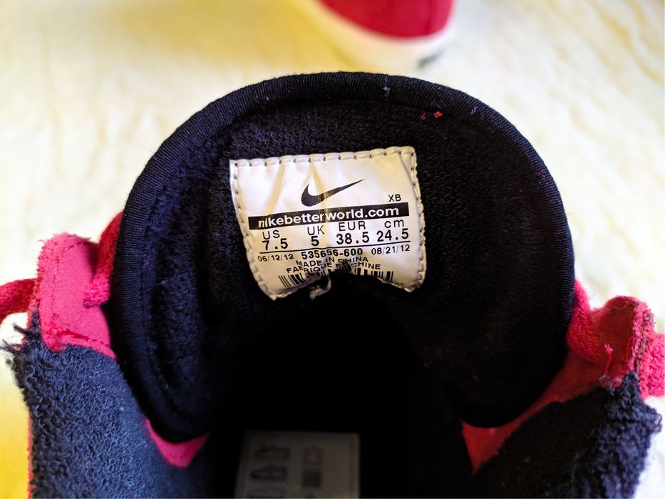 Кросівки  Nike  535656 600
