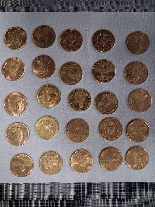 Medale pozłacane 24 karatowym złotem