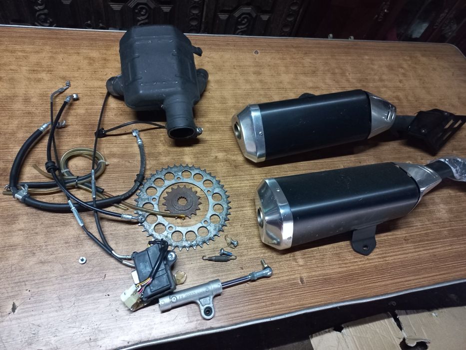 Suzuki gsxr 1000 k8 acidentada.