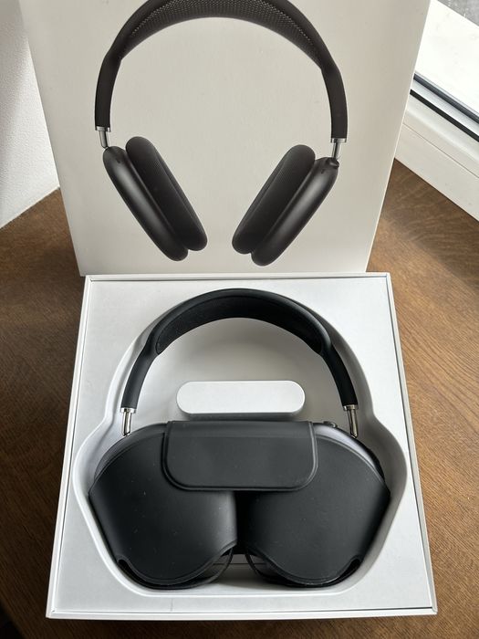 Продам AirPods Pro Max