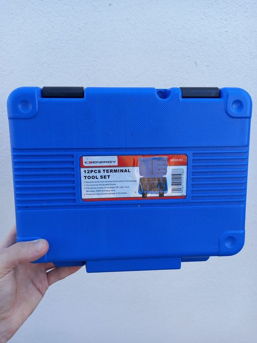 Extrator de terminais elétricos