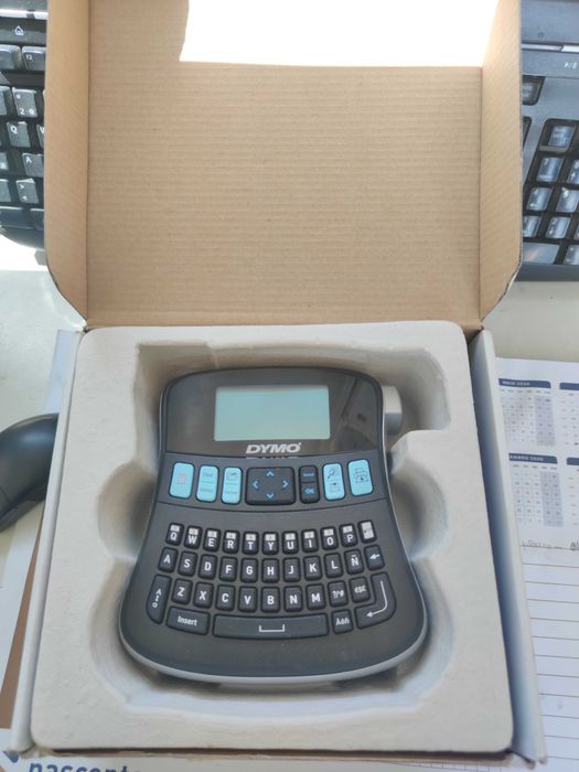 DYMO LabelManager 210D Label Maker458110690961008643