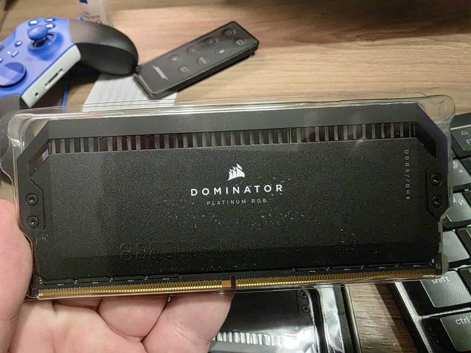 Corsair DOMINATOR PLATINUM RGB DDR5 64 Gb (6600 MHz) (Kit 32 Gb x 2)