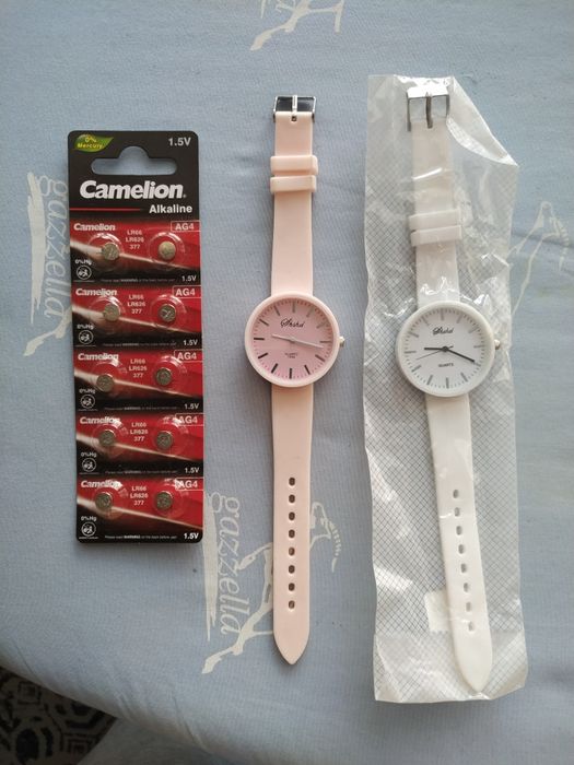 Жіночий годинник