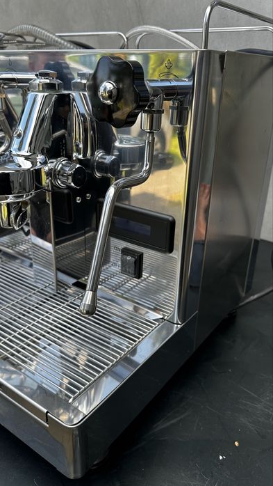 Ekspres kolbowy Lelit GiuliettaX PL2SVX – profesjonalny, 2 GR