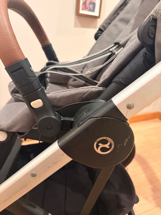 Carrinho Cybex Balios S em excelente estado, muito confortável, espaçoso e fácil de manobrar.