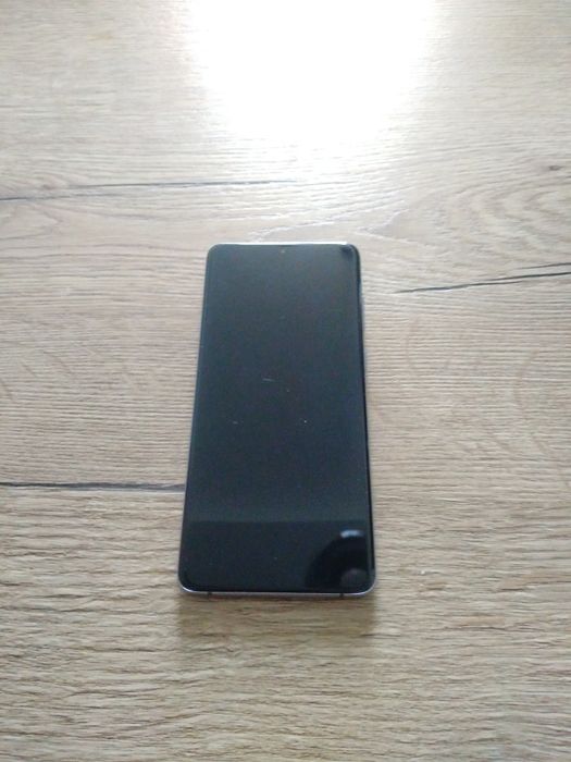 Телефон - Samsung Galaxy S20+ (G985F/DS)