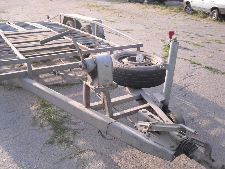 продам лафет для перевозки легковых автомобилей