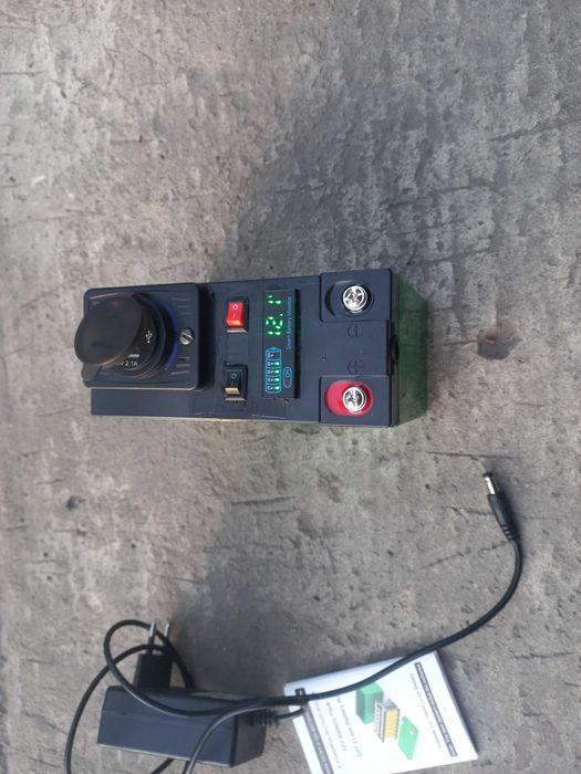 Акумулятор 12.6v - 5v _ li-ion, повербанк, ліхтар, usb / DC