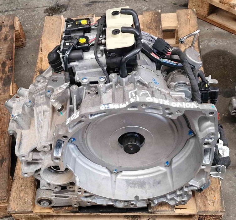Caixa Velocidades Automática VOLVO XC40 (536) ano 2023