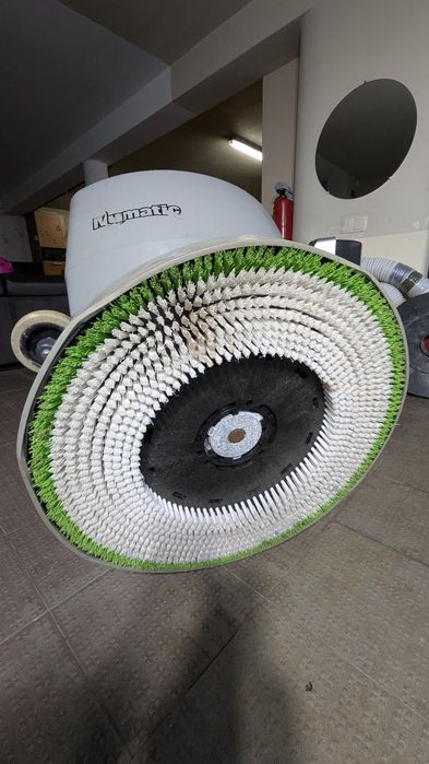 Lavadora Secadora Pavimentos Numatic TT 665S (2200W) - Bom Estado