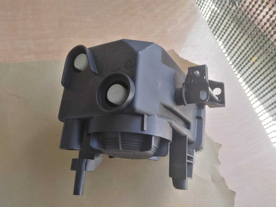 Farol de Nevoeiro Esquerdo Opel Vetra C de 2005 Novo
