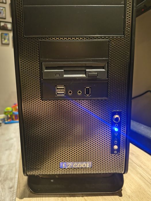 Legendarny Retro PC | Gigabyte GA-P35-DS4 | Q6600 | 2GB GeIL | HD 5770
