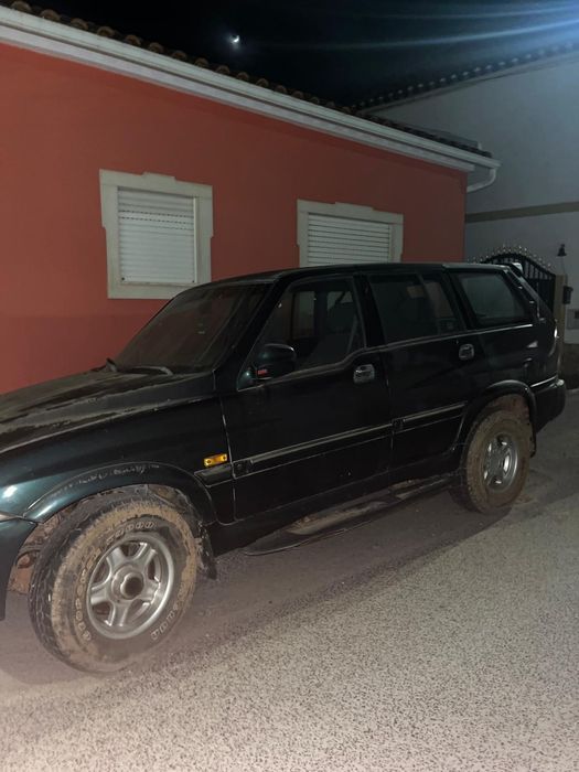 Vendo jipe no estado em que se encontra