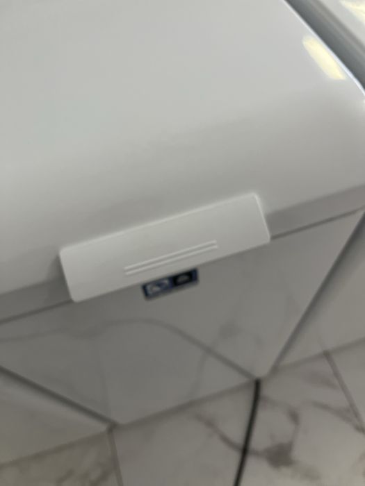 Пральна машина Electrolux (AEG) EW2T5261C/ вузька