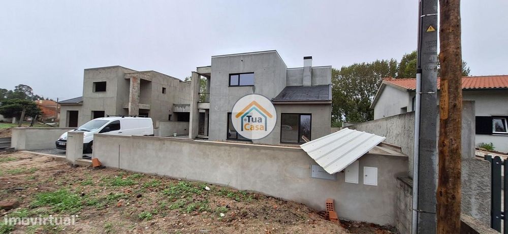 Moradia T4 com Terreno em Santo André, Aveiro