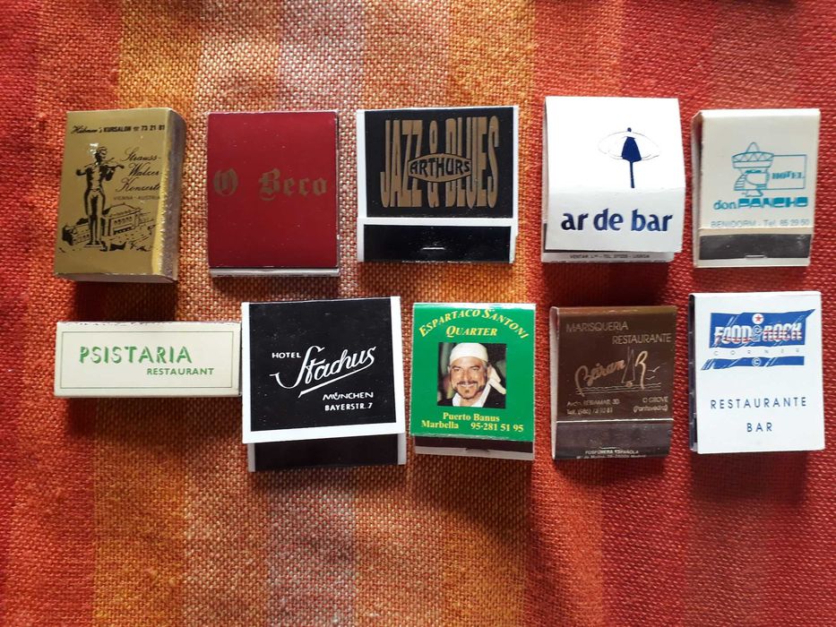 Fósforos, carteiras e caixas de fósforos