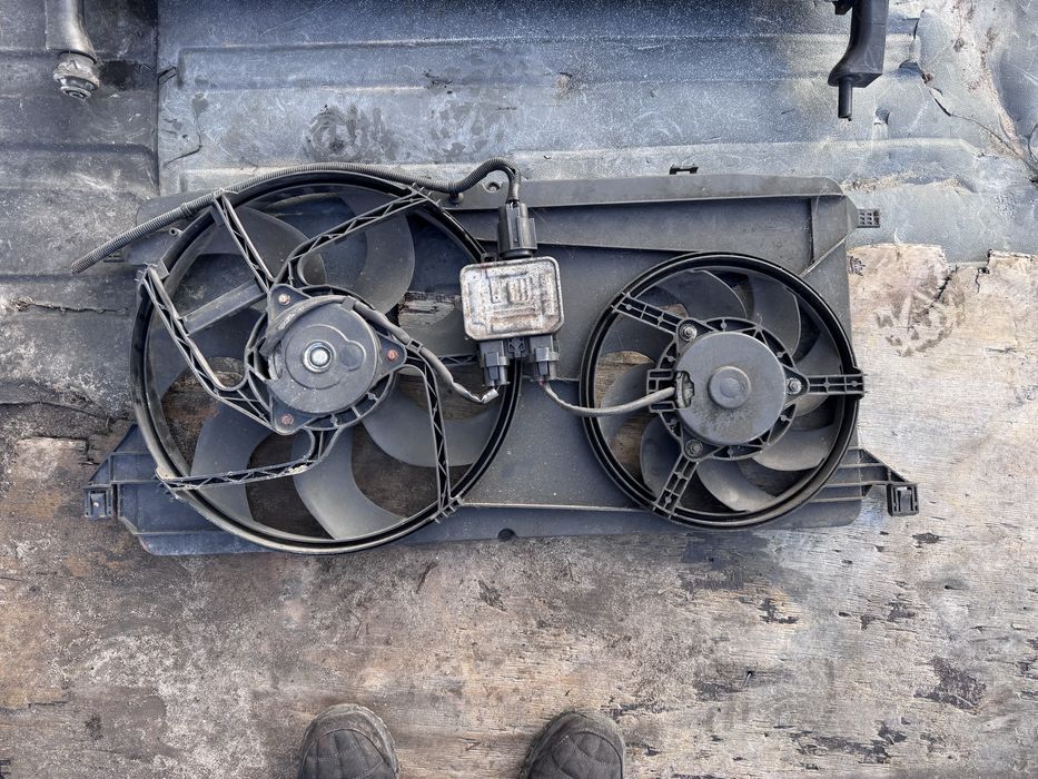 Вентилятор охолодження дифузор радиатор форд Ford transit 2007-2013