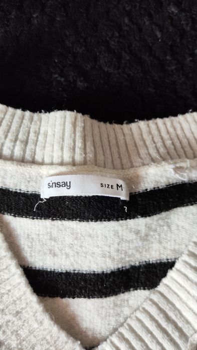 Sweter w paski!!