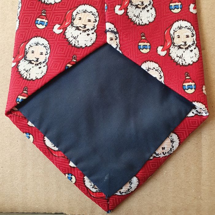Krawat świąteczny w Mikołaje (k-10) OK