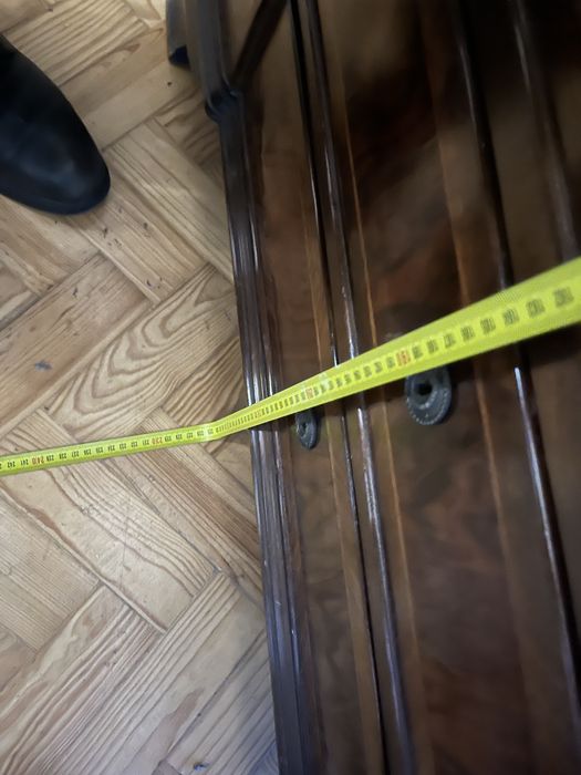 Vitrine-secretaria de madeira